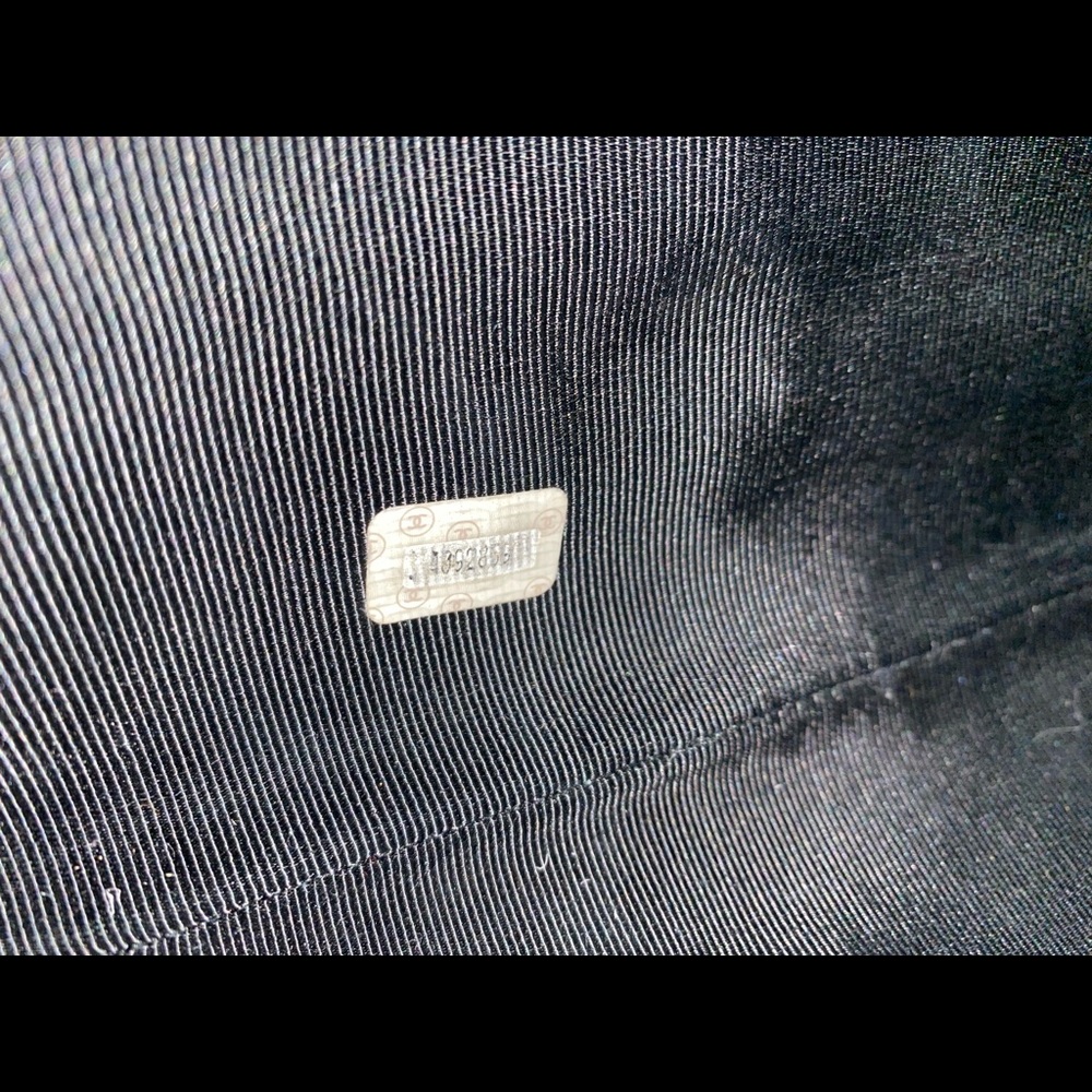 Chanel Bucket Bag VINTAGE 24k HW - Picture 9 of 9